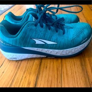 Altra Paradigm 4.5 Road-Running Shoes - Size 9.5